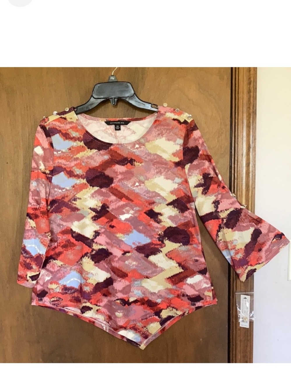 Zac & Rachel top abstract painterly print patter top w stretch button detail PM